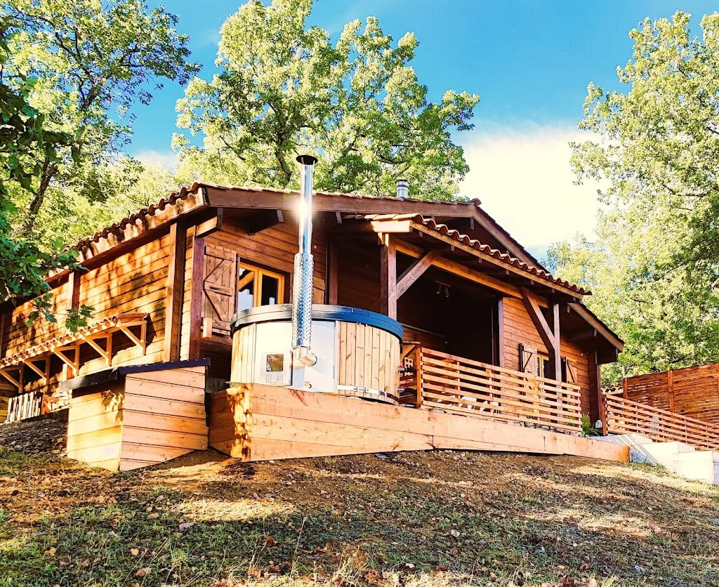 Le Camp • Glamping avec piscine naturelle Gorges de l'Aveyron - photo 1