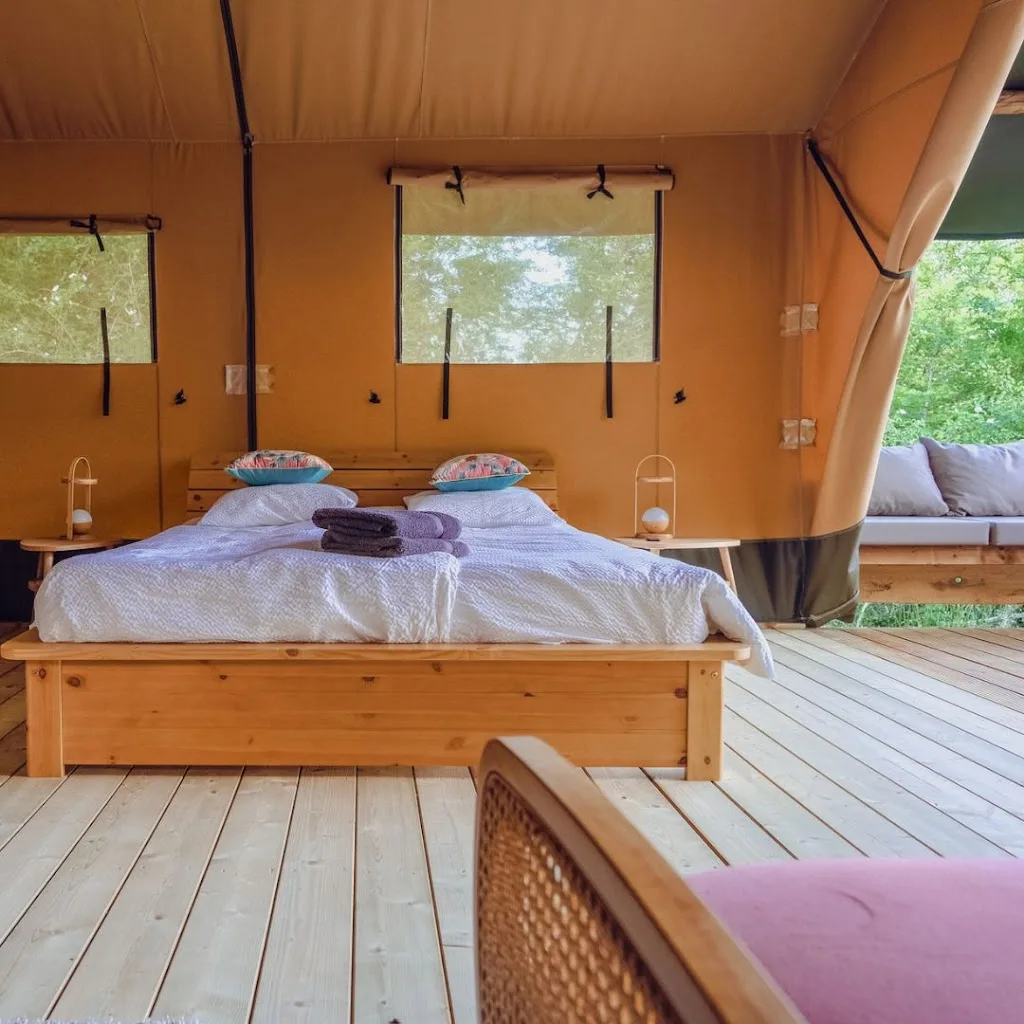 Le Camp • Glamping avec piscine naturelle Gorges de l'Aveyron - photo 2