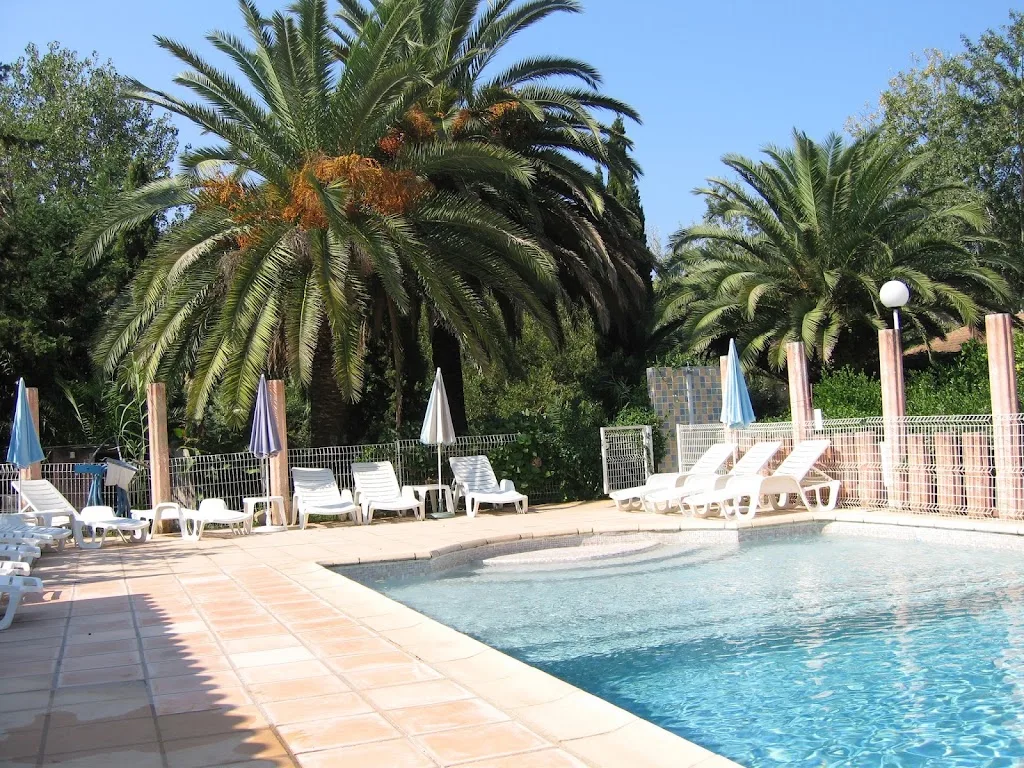 Camping International - Camping Calvi - Corse - photo 3