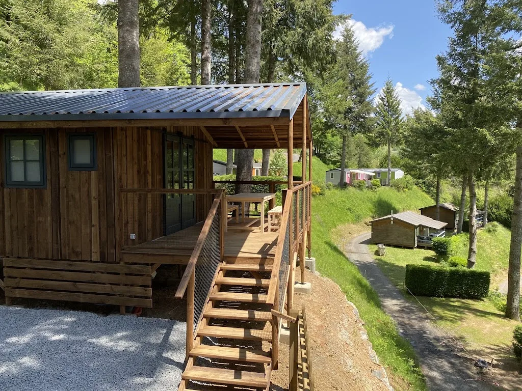 Camping Le Belvédère (Flower Camping Auvergne Cantal) - photo 3