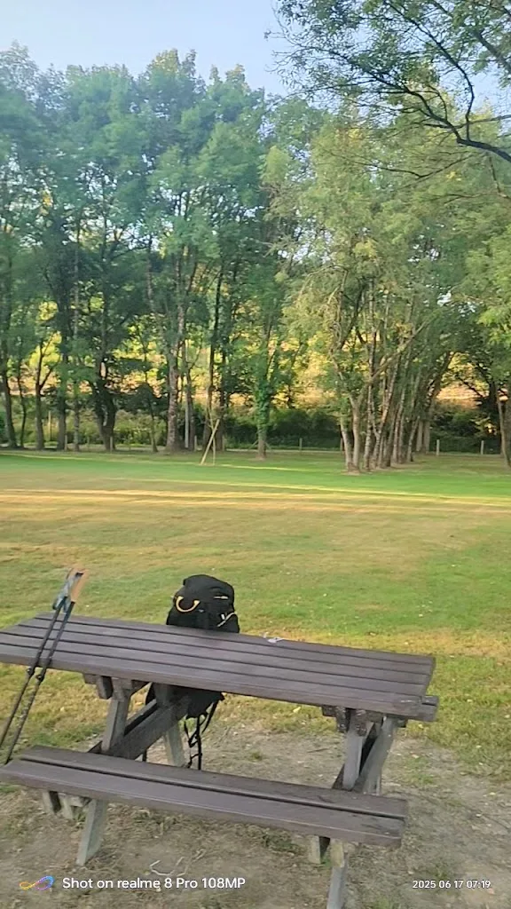 Camping du Port ( 1 étoile ) - photo 1