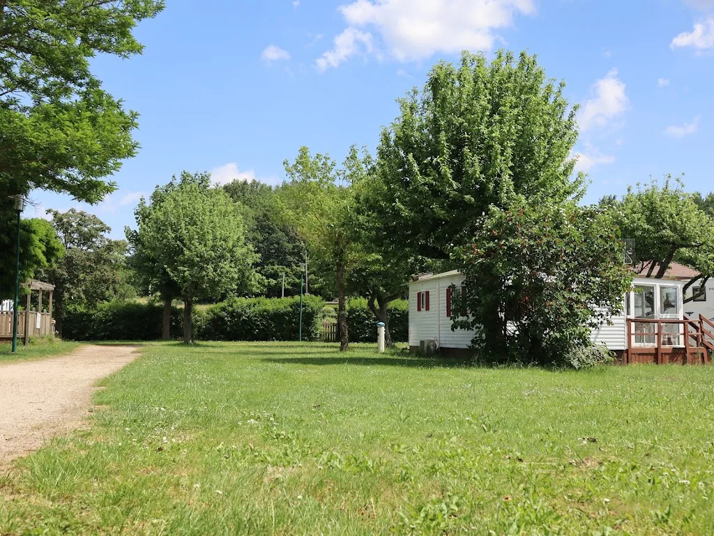 Camping : Au Cœur des Monts - photo 1