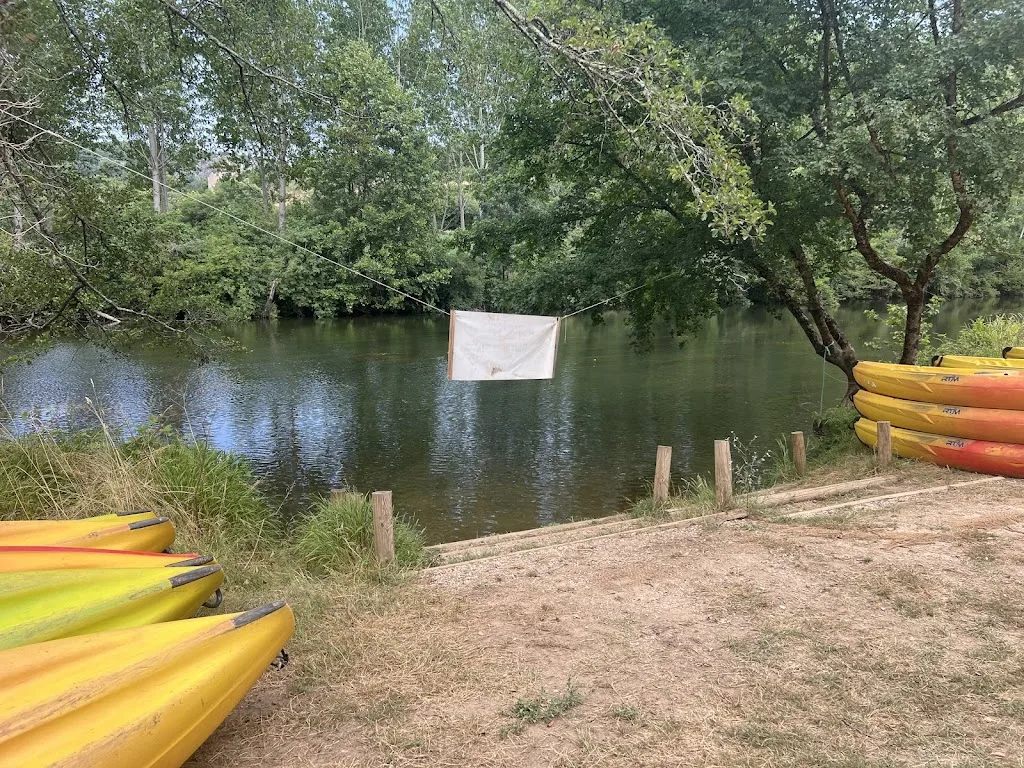Camping "Ô pieds dans l'eau" - photo 2
