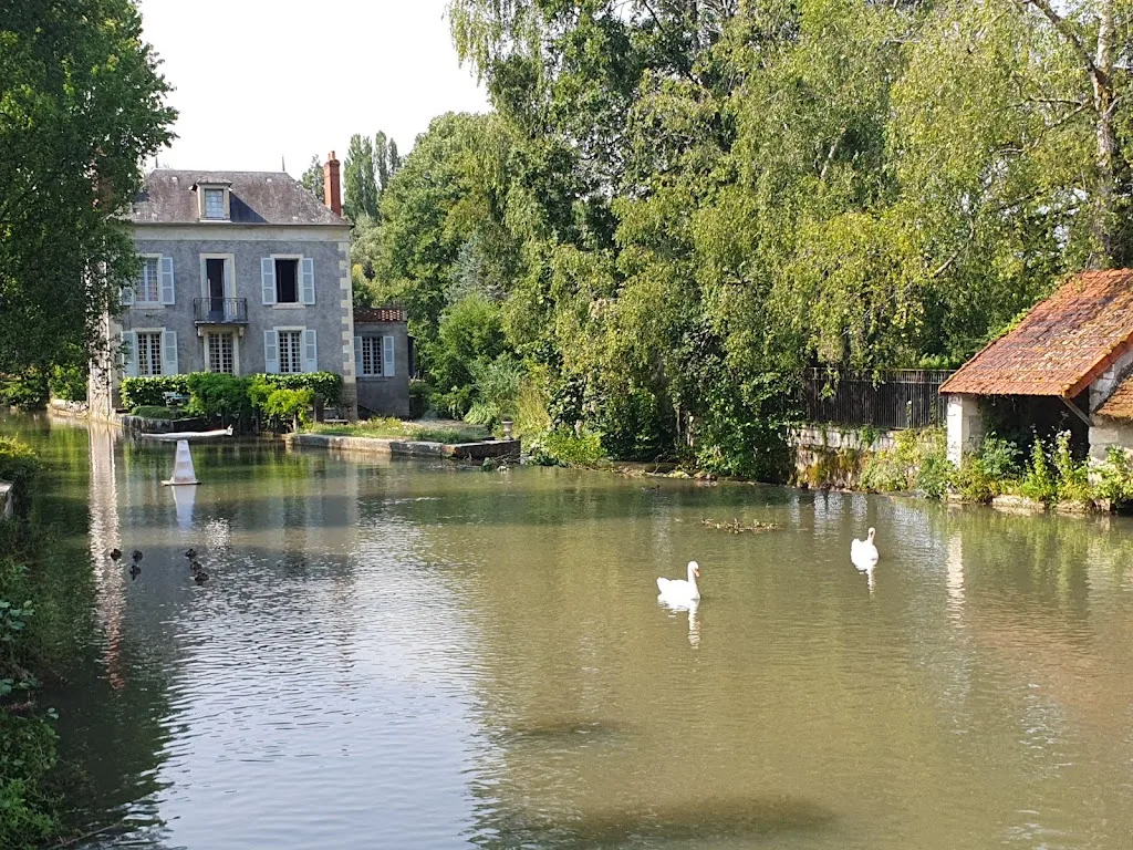 Camping Le Moulin Naudin - Onlycamp - photo 2