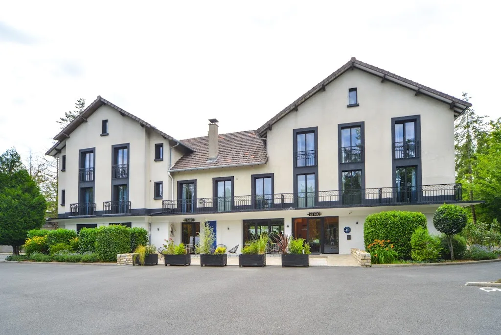 CampOVillage - photo 2