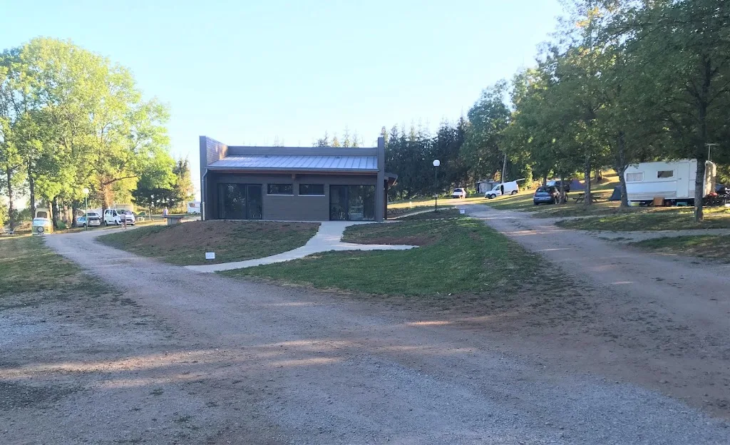 Camping Municipal d'Albepierre - photo 1