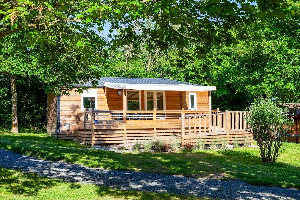 Camping Château de Lez-Eaux - photo 1