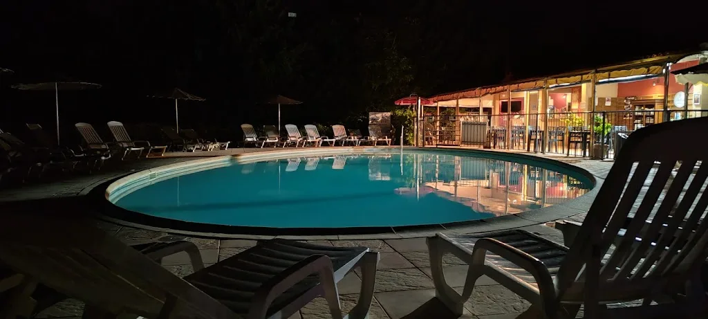 Camping Des Favards - photo 1