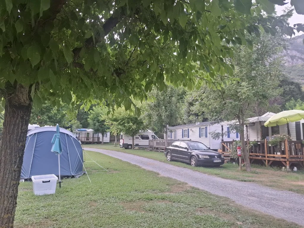CAMPING ET GITES DOSSAT - photo 3