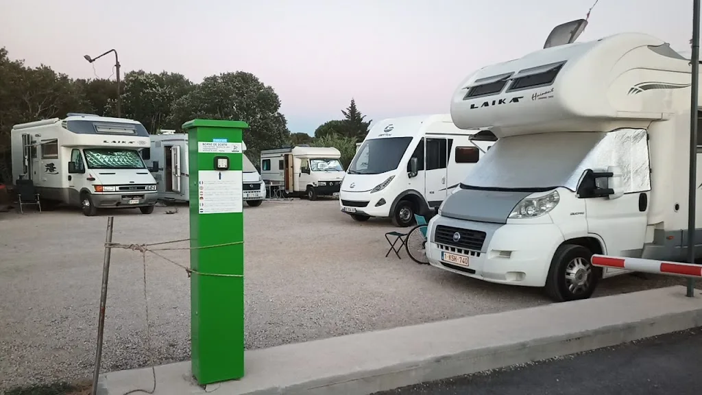 Camping La Source La Couronne - photo 2