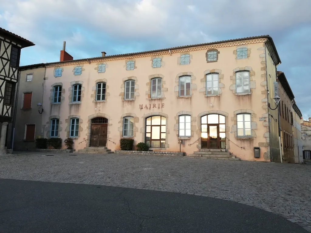 Commune de Saint Germain Laval - photo 1