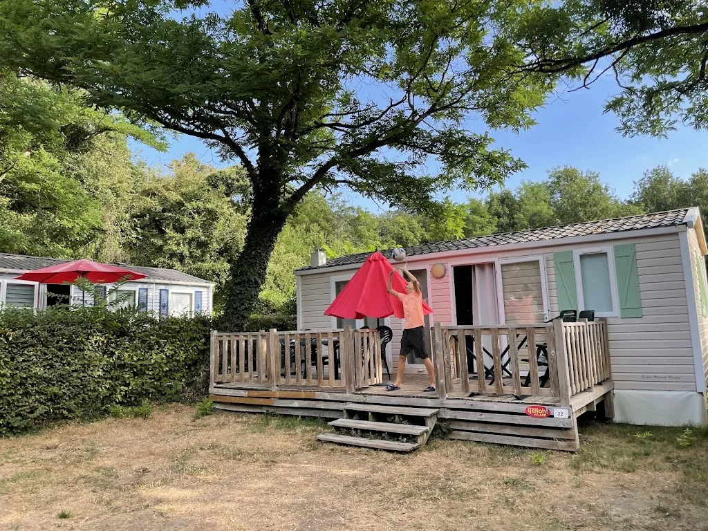 Camping Capfun - Parc de Montsabert - photo 1