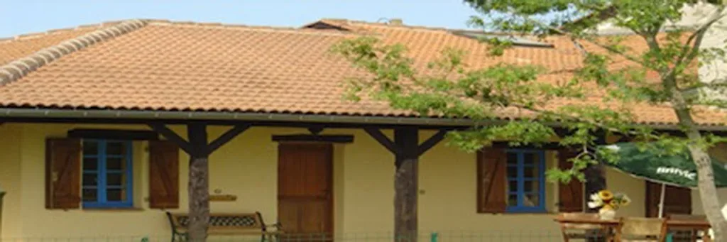 Camping/Accommodation - Bike Camping France inc. La Haille Gîtes - photo 1
