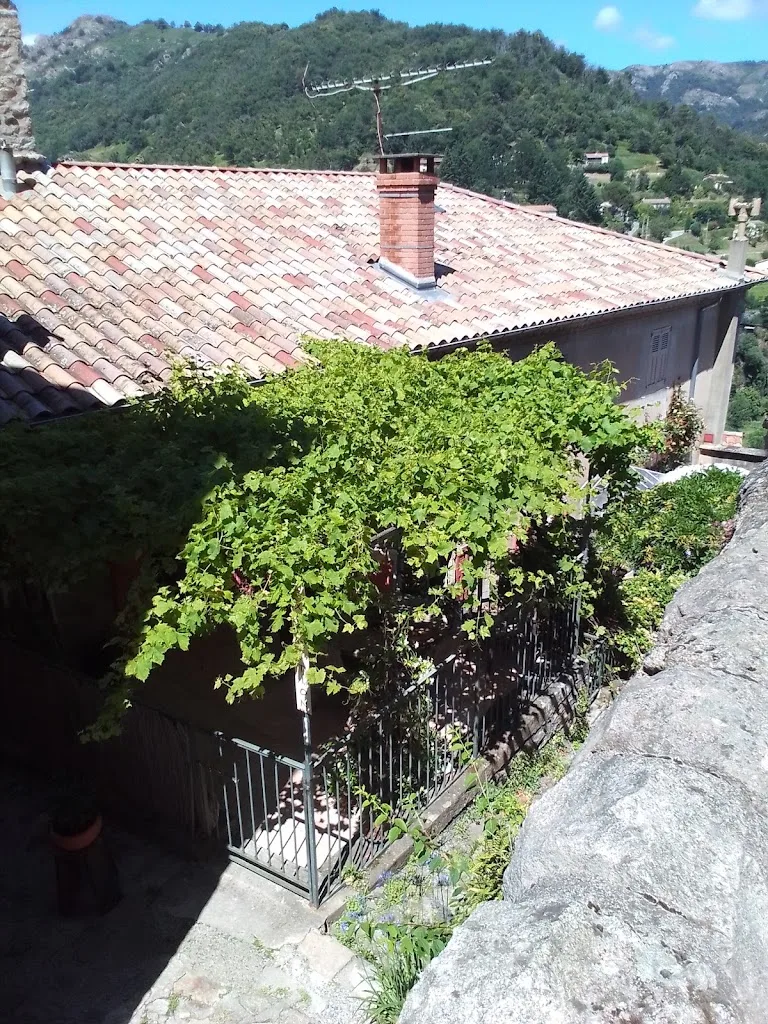 Camping Municipal du Pont de l'Huile - photo 1