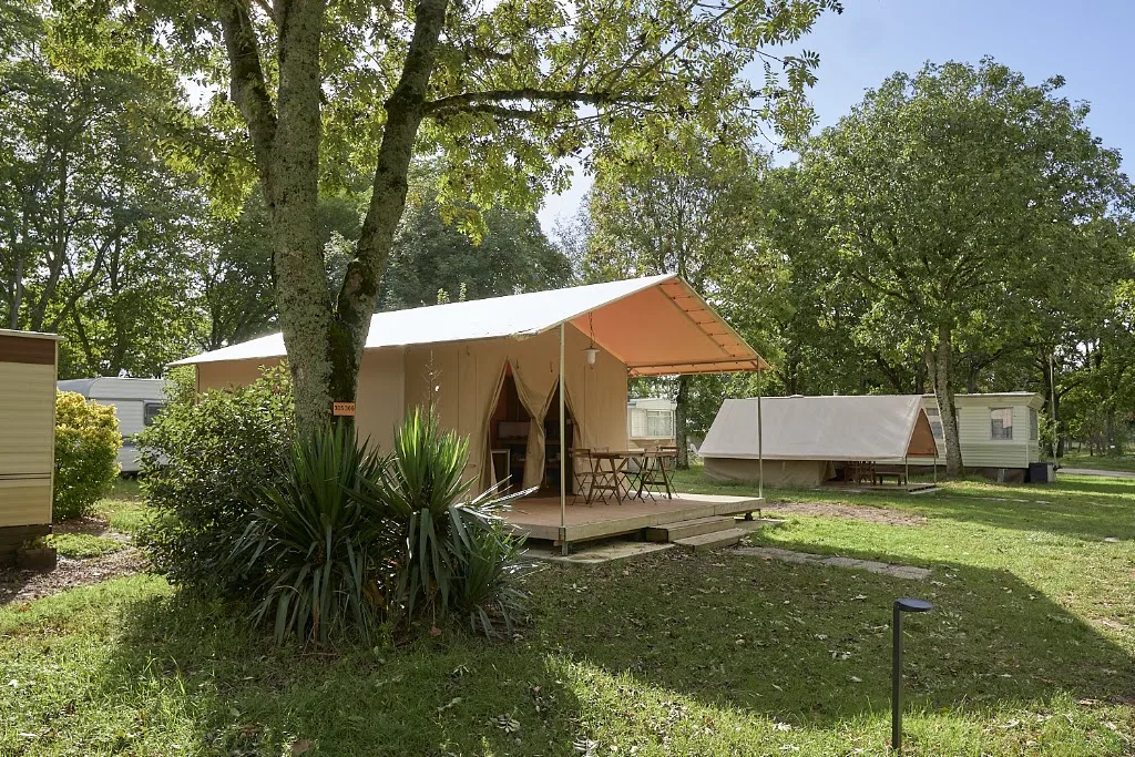 Camping de l'aéroport du Loiret - photo 2