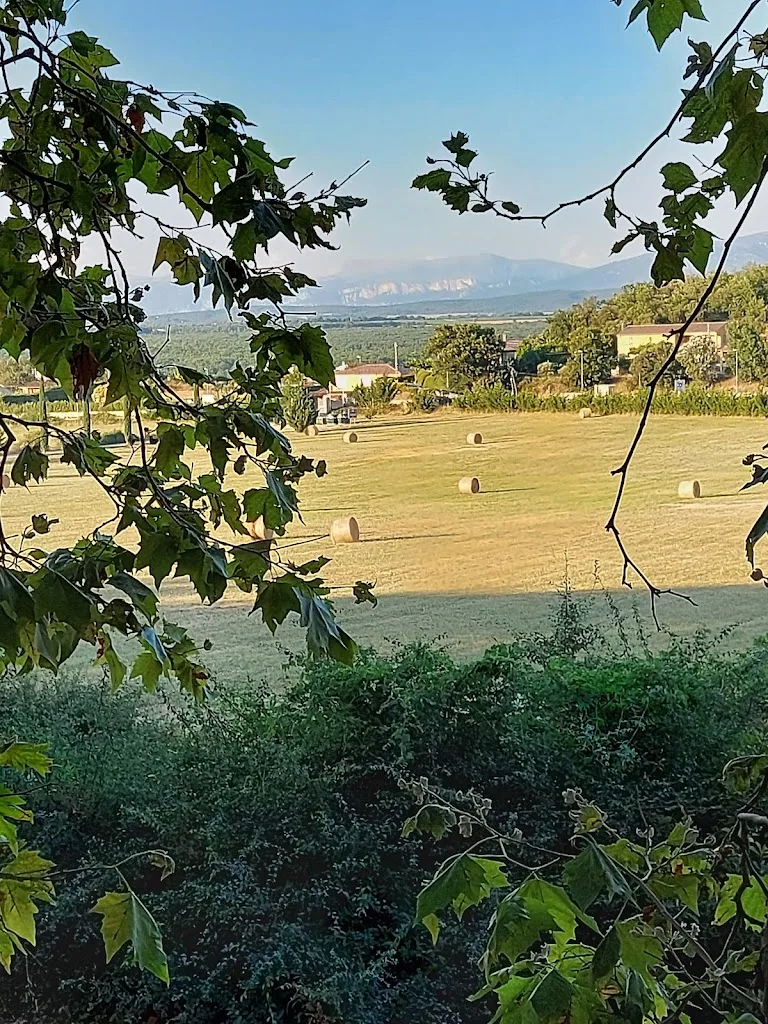 Camping du Chateau de l'eouvière - photo 2