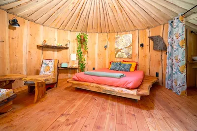 Souleyourt cabanes sous les arbres, hébergement insolite cevennes