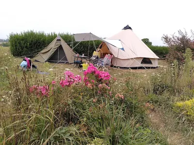 Camping des Hortensias - Ferme de Kermen